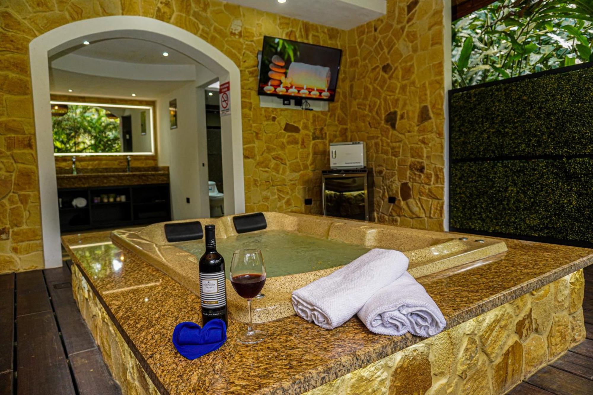Palo Alto Glamping Hotel Quesada  Extérieur photo